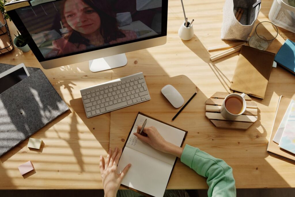 Free AI copywriting tool for writing content
