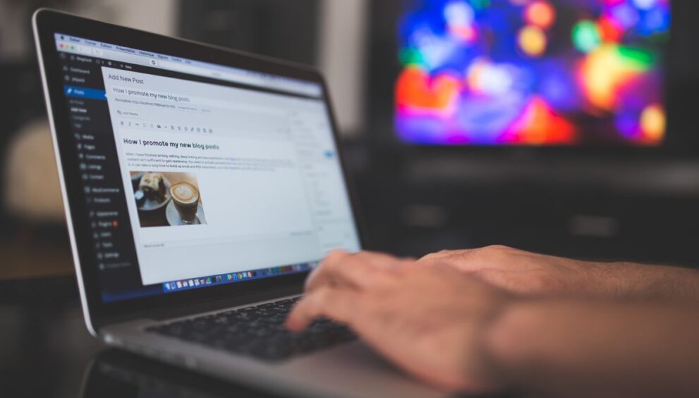 What makes successful blogs stand out